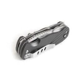 Multiherramienta Con Pinza De 8 Usos, 10.5 Cm Cerrada, Mango PVC Negro, Con Funda